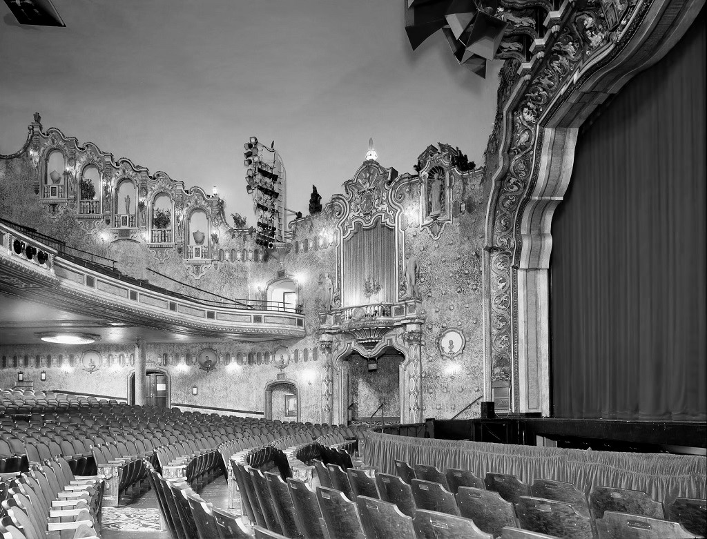 Costumes – a gift between two&nbsp;countries